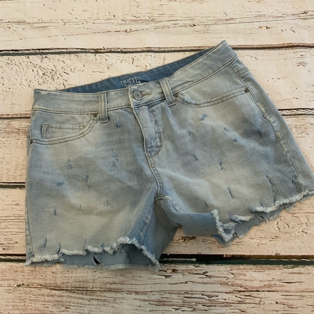 Time and Tru Denim Distressed Jean Shorts Size 8